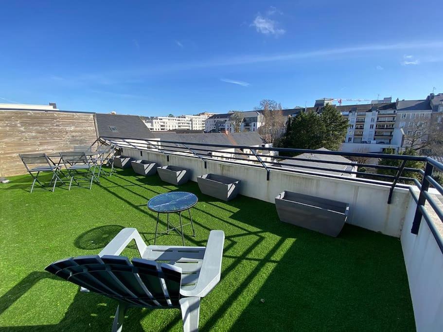 Grand Studio, Belle Terrasse Avec Vue Nantes Bagian luar foto
