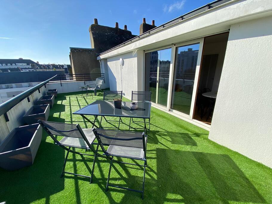 Grand Studio, Belle Terrasse Avec Vue Nantes Bagian luar foto